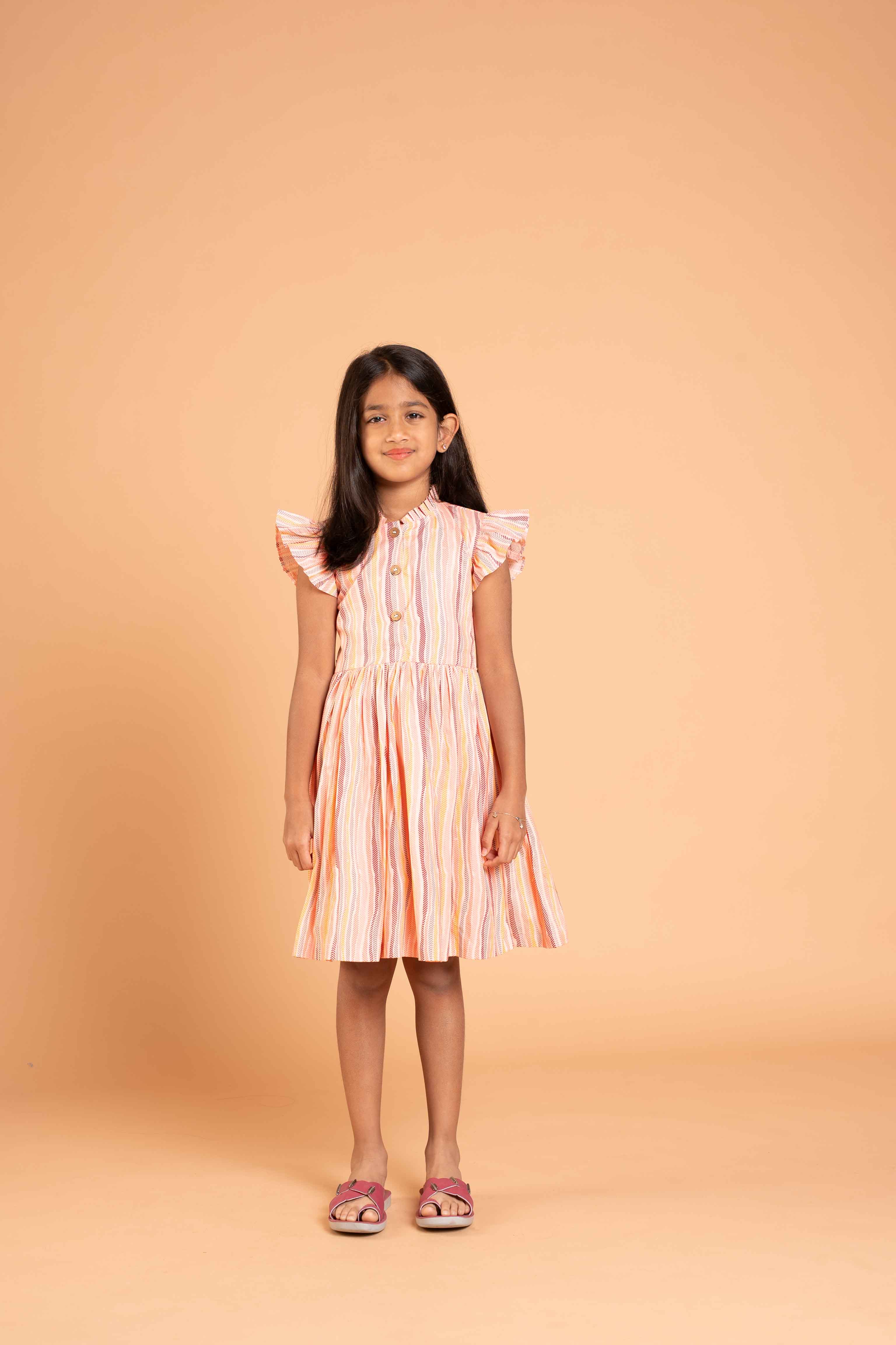 vertical line dress design Image result for vertical lines in clothing